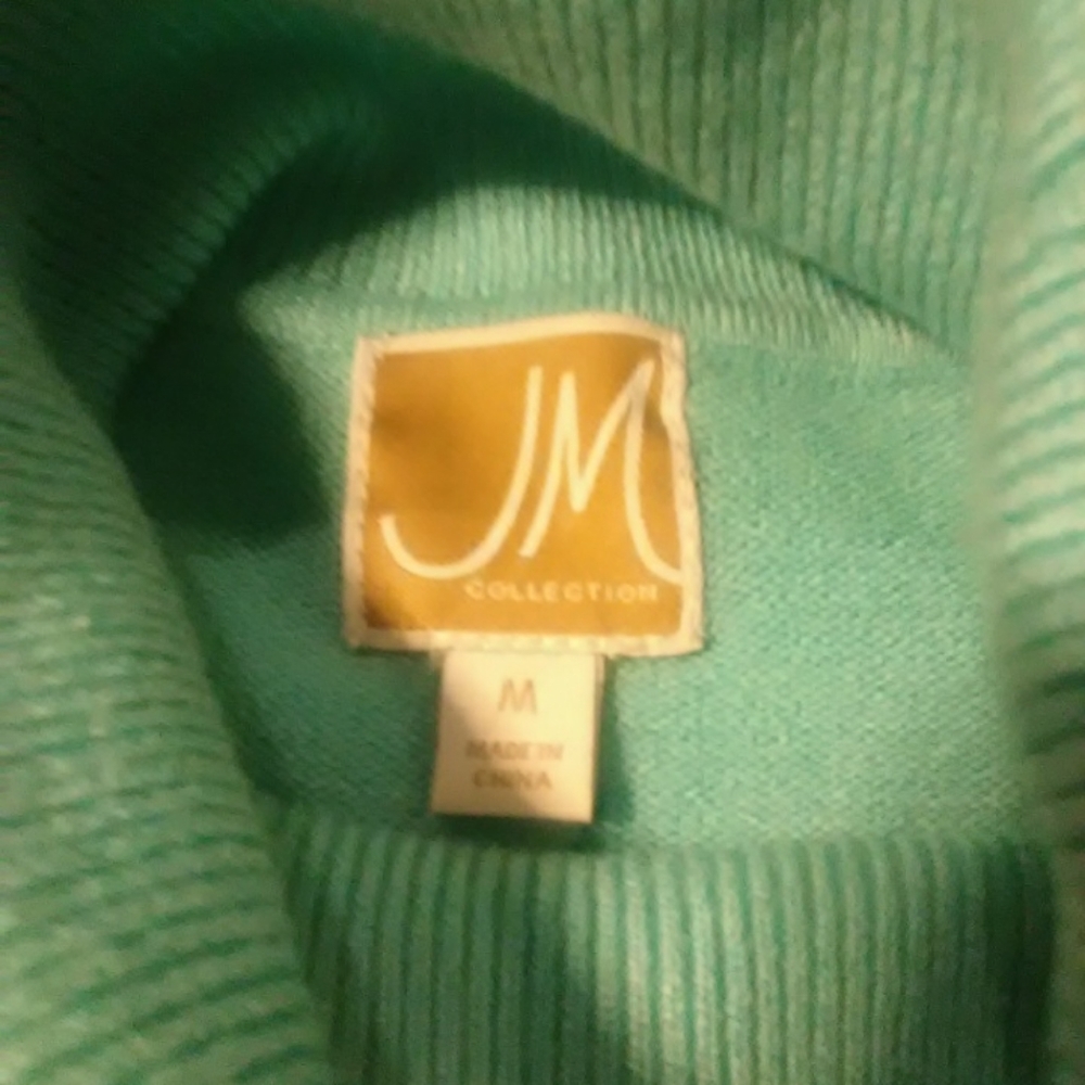JM Collection Turtle Neck Sweater - Picture 2 of 2